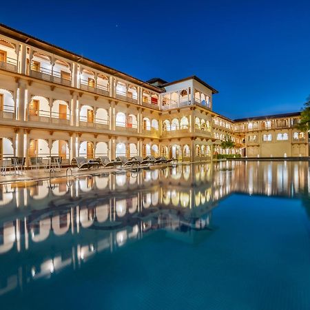 Holiday Resort & Spa A Unit Of S Poddar Group Gāndhīdhām 外观 照片